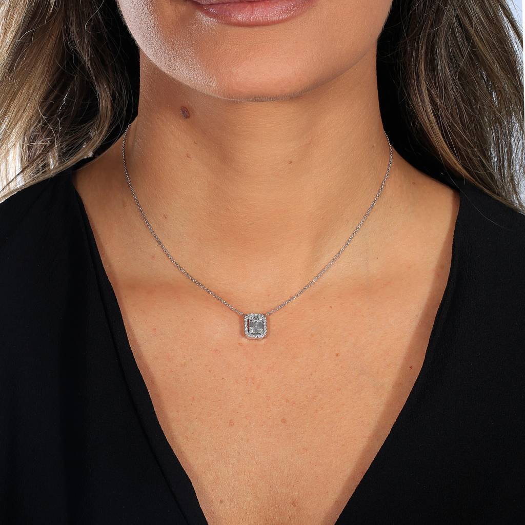 SQUARE HALO DIAMOND PENDANT