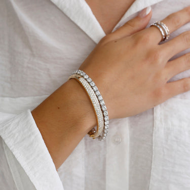 Fall in Love Every Day Bangle